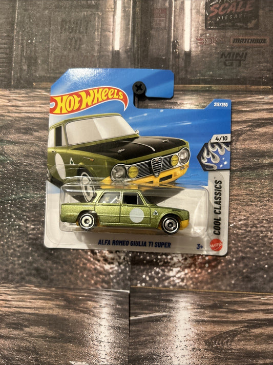 Hot Wheels Alfa Romeo Giulia TI Super Cool Classics 1:64 Green Unopened 2026